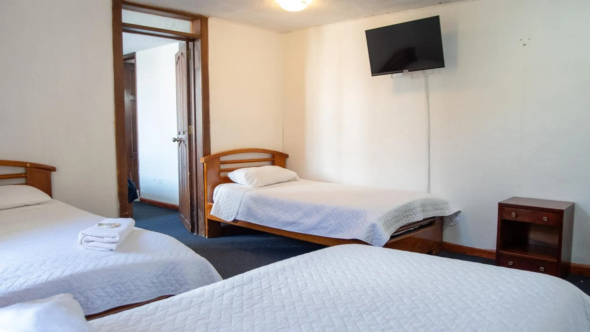 Hostal Baron De Carondelet Quito Ecuador